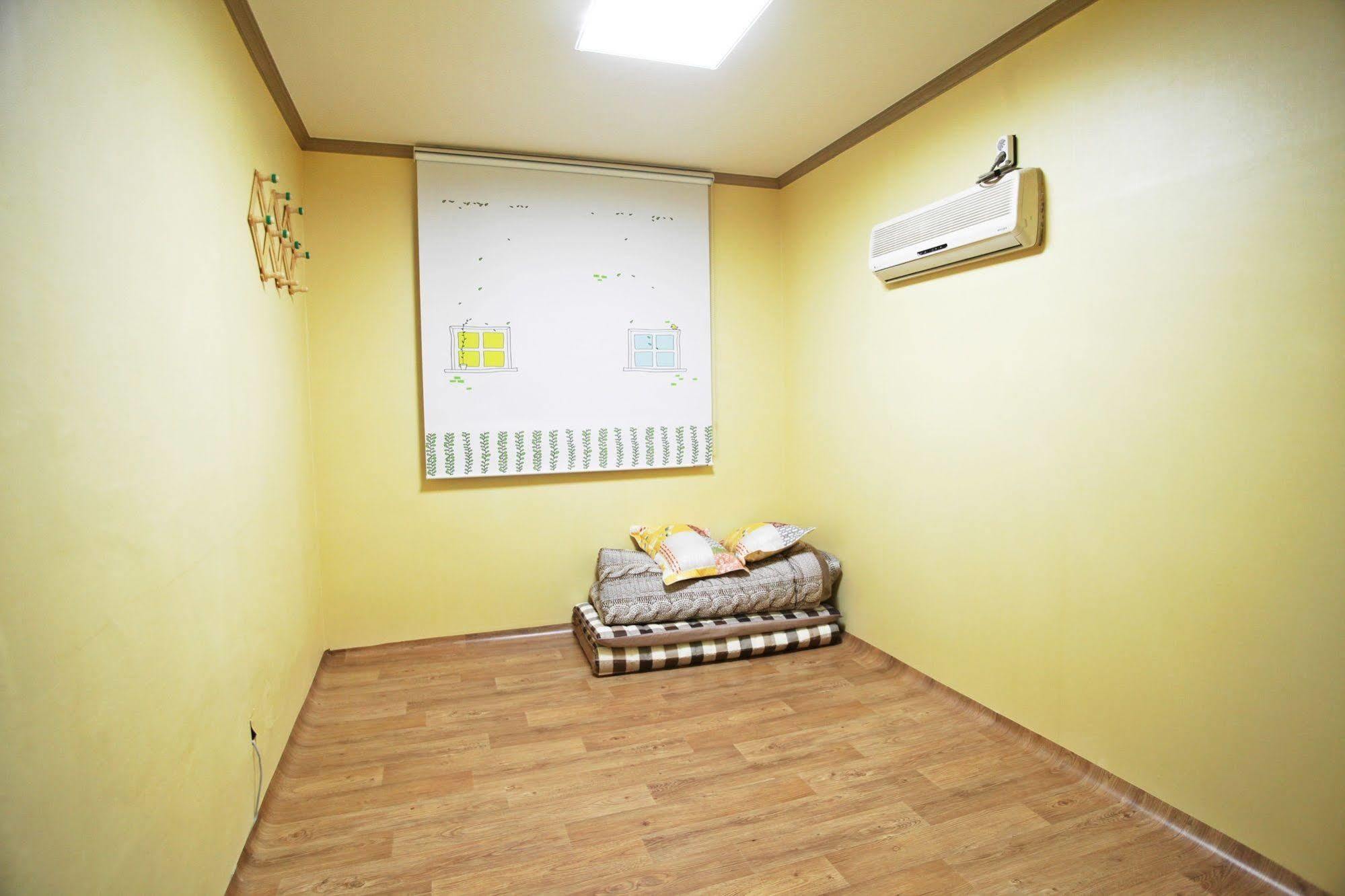 Dadam Guesthouse Yeosu Bagian luar foto