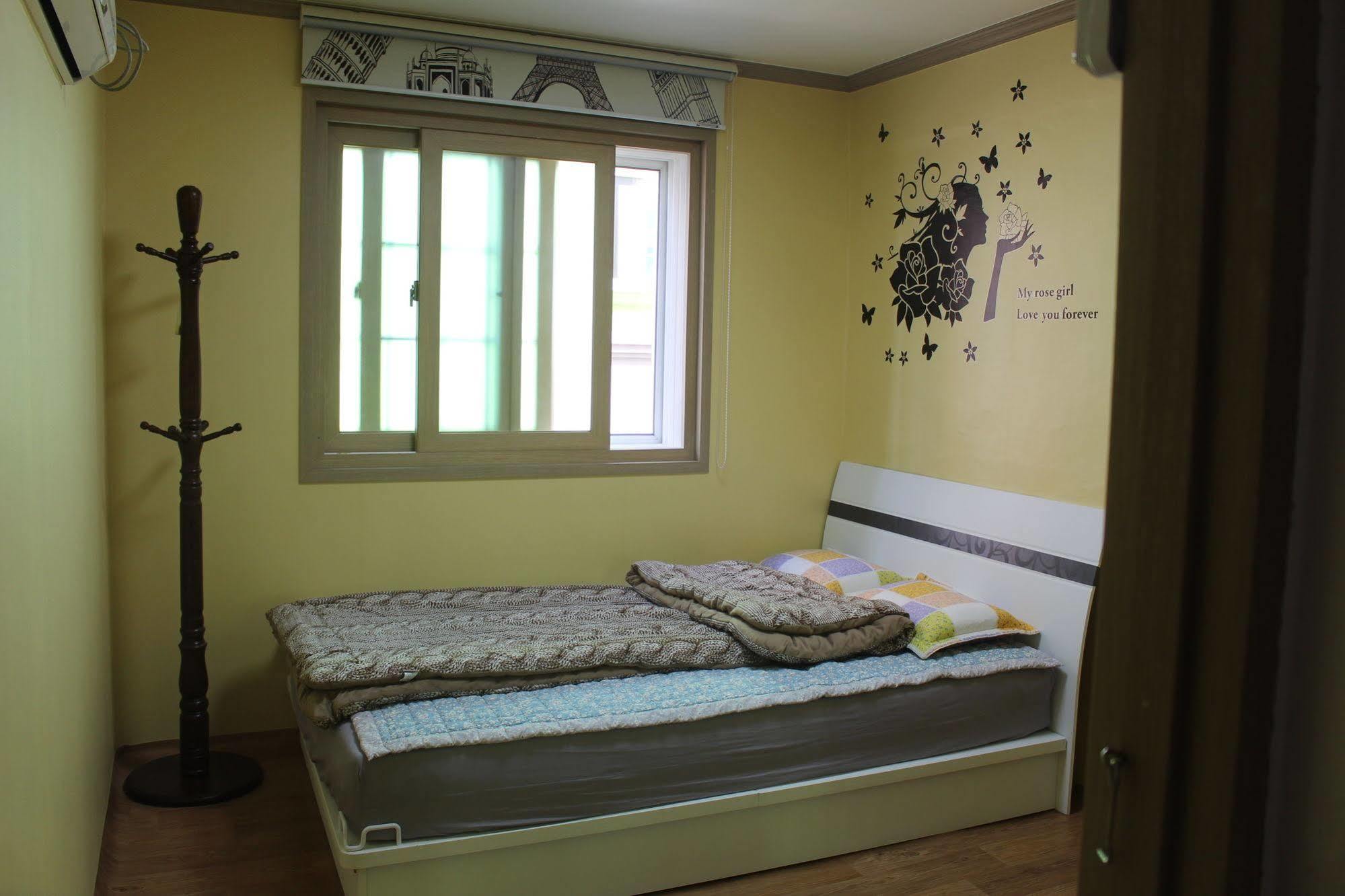 Dadam Guesthouse Yeosu Bagian luar foto